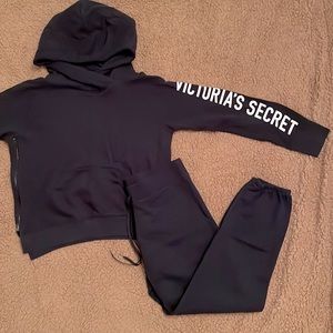 Navy Blue Victoria’s Secret sport sweatshirt and sweatpants 💙
